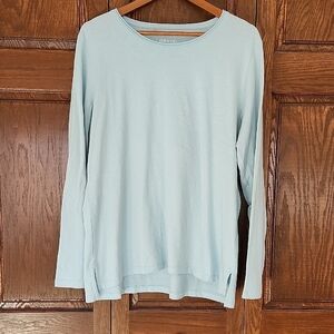 Orvis Women's Light Blue 100% Cotton Long Sleeve Crew Neck Women’s Shirt Size XL